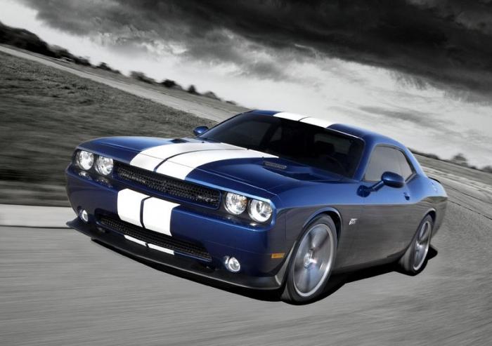 Dodge Challenger SRT8 - ดูความยิ่งใหญ่ของตำนานอุตสาหกรรมรถยนต์อเมริกัน!