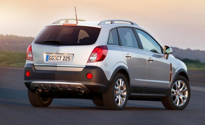 ครอสโอเวอร์ Opel Antara: การทบทวนรถใหม่ของเยอรมัน