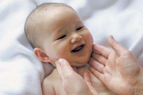น้ำมันวาสลินสำหรับทารกแรกเกิดคำแนะนำสำหรับการใช้
