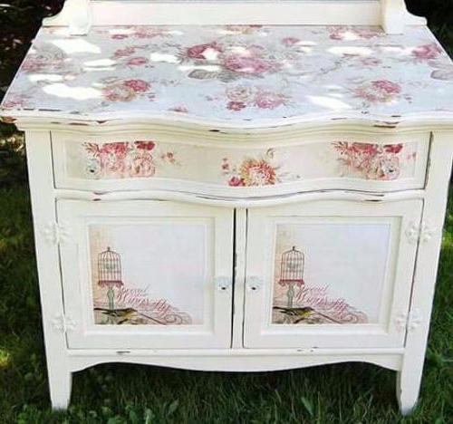 decoupage ของเครื่องแต่งตัว