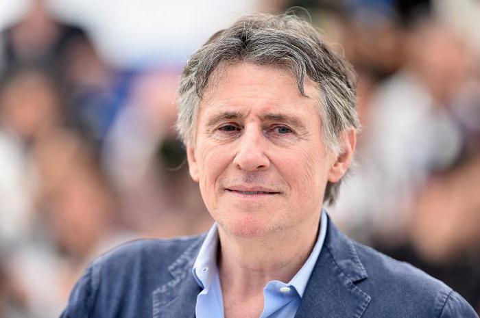 นักแสดง Gabriel Byrne: ชีวประวัติชีวิตส่วนตัว ภาพยนตร์และรายการทีวีที่ดีที่สุด