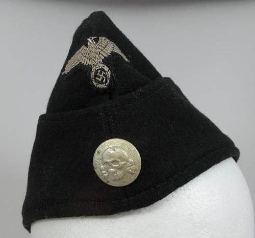 หมวกของ SS: พันธุ์และเครื่องราชอิสริยาภรณ์