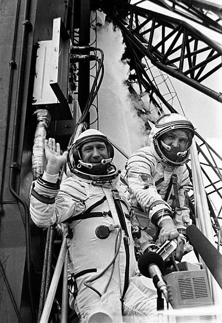 Alexei Leonov เป็นคนแรกในพื้นที่โล่ง 