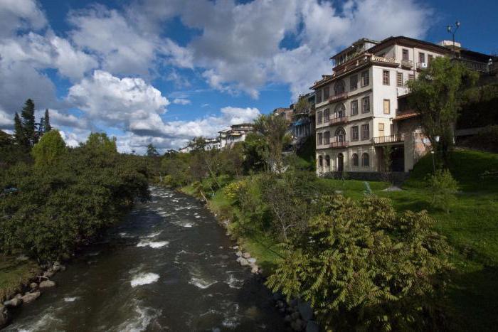 Cuenca, เอกวาดอร์: คำอธิบายประวัติศาสตร์สถานที่ท่องเที่ยวและความคิดเห็น