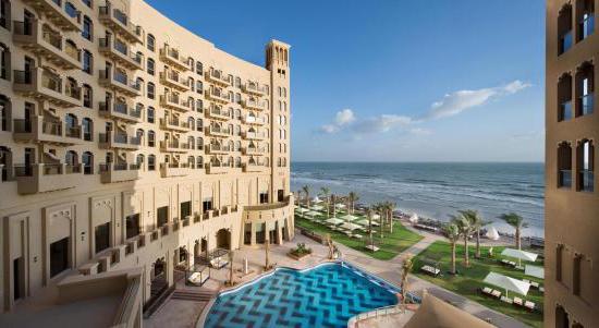 Ramada Beach Hotel 4 *, Ajman: ความคิดเห็น, ภาพถ่ายและคำอธิบาย