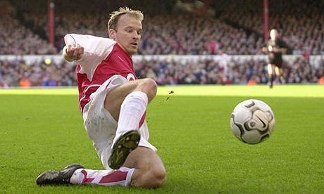 นักฟุตบอลชาวเนเธอร์แลนด์ Bergkamp Dennis: ชีวประวัติอาชีพนักกีฬา